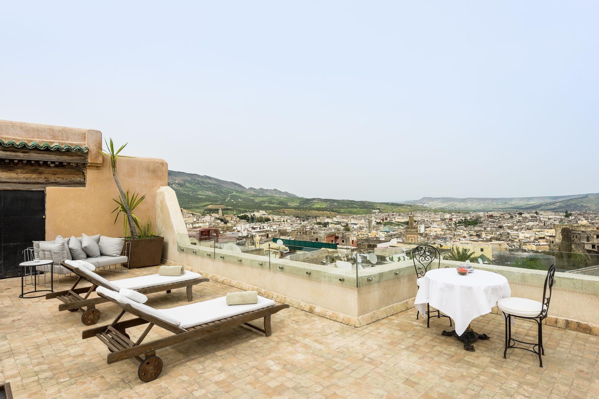 - Relais & Chateaux